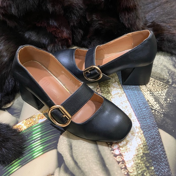 Block Heels. Size - 225/35
